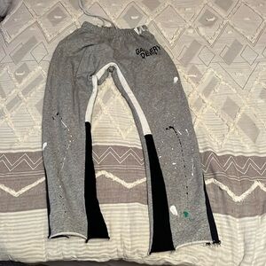 GD PAINTED FLARE SWEATPANT (sold out online)